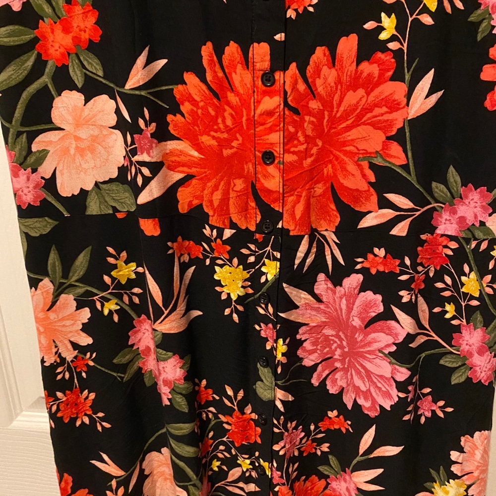 Dress - Picture 3 of 3